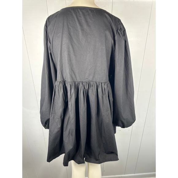 ASOS DESIGN Curve cotton v-neck mini smock dress in black Size 8 - Picture 3 of 9